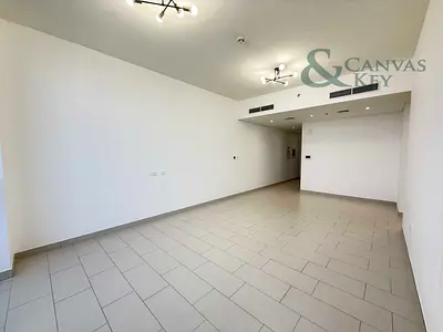 SPACIOUS LAYOUT | METRO ACCESS | MODERN BUILDING