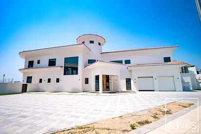 Fully Upgraded | Tip Location | Stunning Views