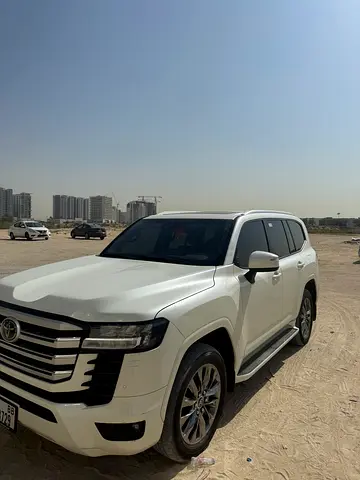 Toyota Land Cruiser 2024 GXR GCC Specs