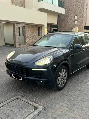 2016 Porsche Cayenne Standard GCC Specs