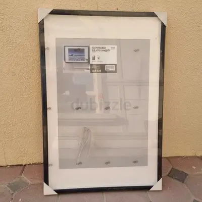 1x IKEA GUNNABO (Silver): Size 61x91 cm.