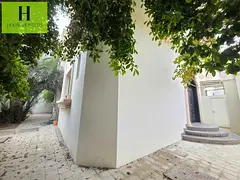 Luxury 5BR Villa Near Cornish Al Fisht