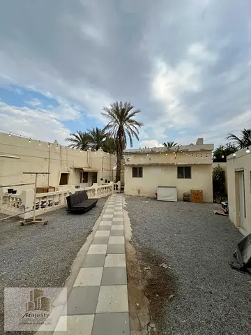 🏡 *للبيع بيت شعبي في منطقة الخران – رأس الخيمة*