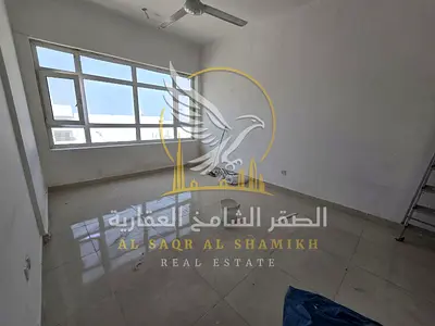 غرفة وصالة بالقليعة بمساحات كبيرة وإطلالة مدينة