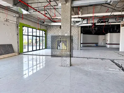 Shop for sale | On Main Road | Access to marina