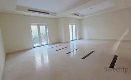 Single Row | 3BR + Maid’s | Vacant | Walk to Park, School & Metro