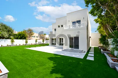 Pool and Park | Newly Renovated | Vacant