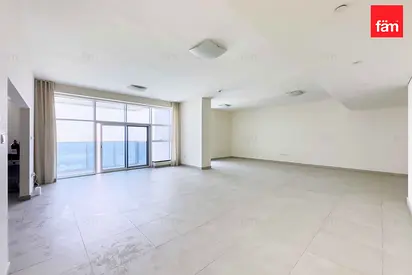 Spacious apt | High Floor | Negotiable