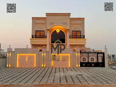 فيلا للبيع بموقع مميز جدًا وتشطيب شخصي فاخر، تجمع بين الرقي وجودة التصميم والمساحات الواسعة، فرصة لا تُفوّت لامتلاك منزل مميز للسكن والاستثمار.