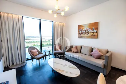 Modern 1 Bedroom | Bright & Spacious Living