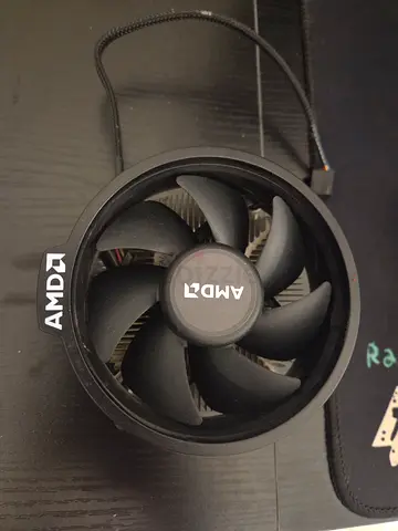 AMD Ryzen 3600 6-core with original fan