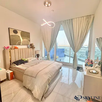 Spacious Layout | Near Metro | Vacant
