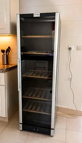 Vestfrost 197 bottles wine chiller fridge