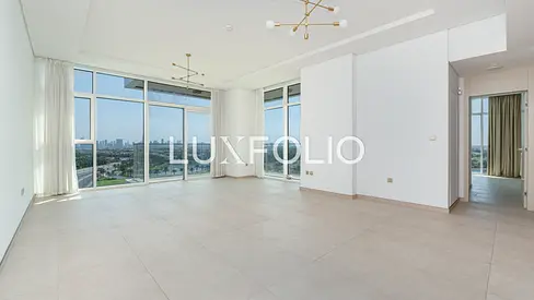 Vacant End Oct | Lake View | Spacious