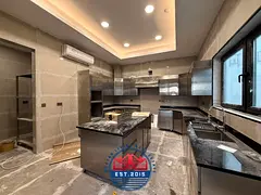 Modern Luxury 8 Bedroom Villa in Madinat Al Riyadh
