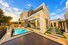 Turnkey 6-Bedroom Upgraded Villa, Park View, Brand New