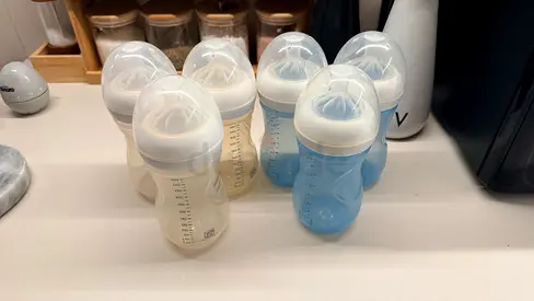Philips Avent 6 Natural Response Baby Bottles (260 ml) with T3