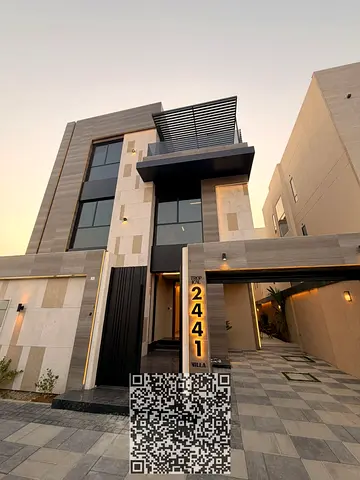 LUXURY VILLA FOR SALE