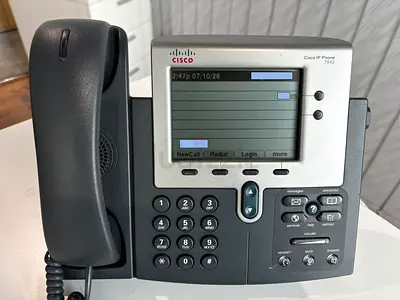 Cisco IP Phone 7942 (PABX + 20 IP phone)