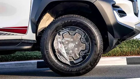 صورة مصغرة 11 لـ 2026 Toyota HILUX
