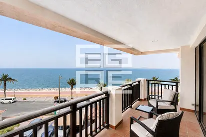 Luxury | Beachfront | Full Sea View