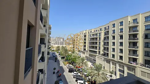 Luxurious Stylish Sea View 3BRH Apartment Master Room and Maid Room