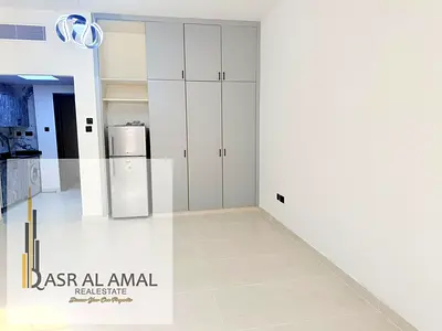 FULLY MODIFIED ! STUNNING PRICE ! KITCHEN EQUIPPED