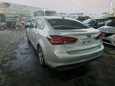 صورة 9 لـ 2018 KIA FORTE
