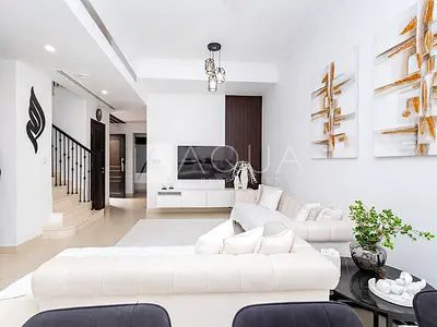 EXTENDED | UPGRADED | SINGLE ROW | LANDSCAPED