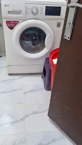 LG Front Load Washing Machine - 7kg, Good Working Condition