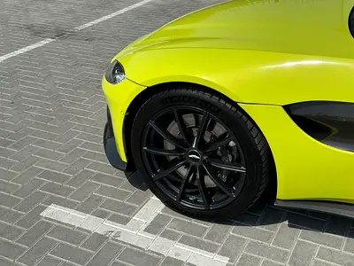 صورة مصغرة 14 لـ 2019 Aston Martin VANTAGE