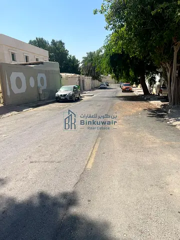 A unique villa behind the garden on Qar Street