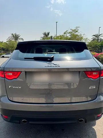 2019 Jaguar F-PACE — фото 4