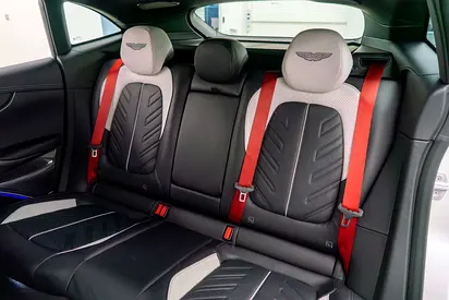 2026 Aston Martin DBX 缩略图 14