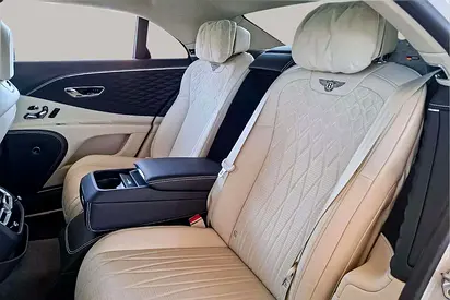 2021 Bentley FLYING SPUR 缩略图 12