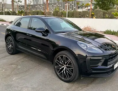 Porsche Macan 2024 GCC Standard Trim in Excellent Condition