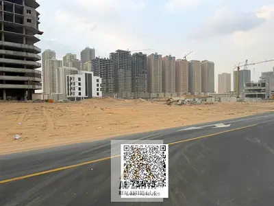 عرض محدود!! || قطعة أرض تجارية بمساحة 3650 قدماً مربعاً || تصريح بناء (أرضي + 6 طوابق) || السعر: 1,600,000 درهم || تطل على مركز بيانات مايكروسوفت || ب