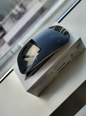Apple Magic Mouse 2 (Space Gray) - Excellent Condition