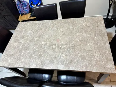 6 seater dinning table and chairs