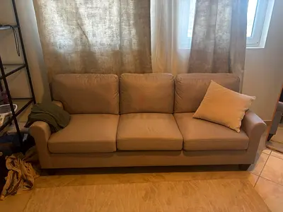 Beige 3-Seater Sofa in Good Condition - Comfortable Daily Use