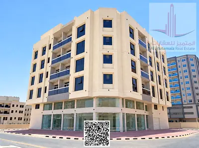 فرصة استثمارية بناية للبيع في الجرف 3 عجمان زاوية شارعين تضم 34 شقة و6 محلات بإجمالي 40 وحدة ودخل سنوي 1.56 مليون قابل للزيادة وتصريح بناء أرضي + 8