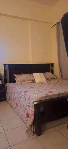 King size bed - Discovry Gardens