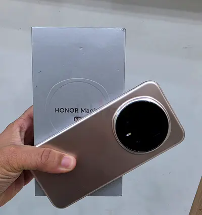 HONOUR MAGIC 8PRO 1TB STORAGE