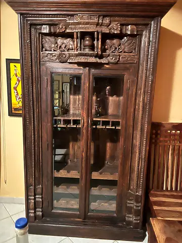 Antique carved wooden display cabinet / china cabinet