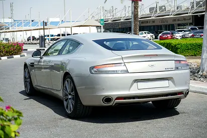 2011 Aston Martin RAPIDE — фото 9