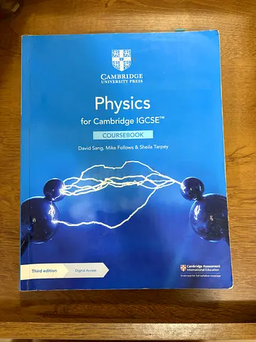Cambridge IGCSE Physics Coursebook (David Sang, Mike Fowler, Sheila Tarpey)