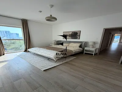Fully Furnished | 3BR+Maid | Corner Unit