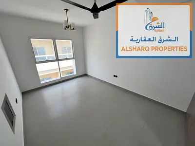 استوديو أول ساكن بأرقى التشطيبات مع مطبخ شبه منفصل وخزائن بالحائط خلف مستشفى السعودي الألماني في التلة عجمان