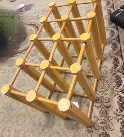 Wooden expandable bottle/wine rack - collapsible storage