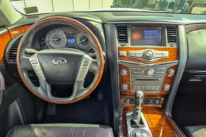 2015 Infiniti QX80 照片 10
